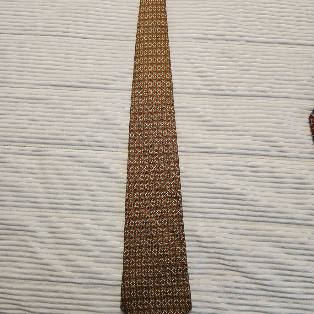 Brooks Brothers Brown and Gold Tie